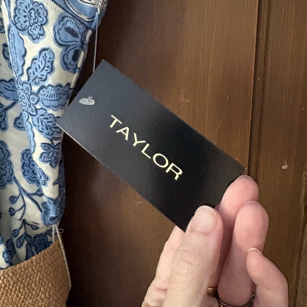 NWT Taylor Blue and White Floral Maxi Dress with Belt - Picture 5 of 7